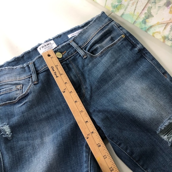 FRAME Women’s Mid Wash 9 inches Rise Frayed Hem Distressed Jeans Size 28 - Picture 12 of 15